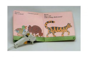 Example of hot glue separators for a picture book